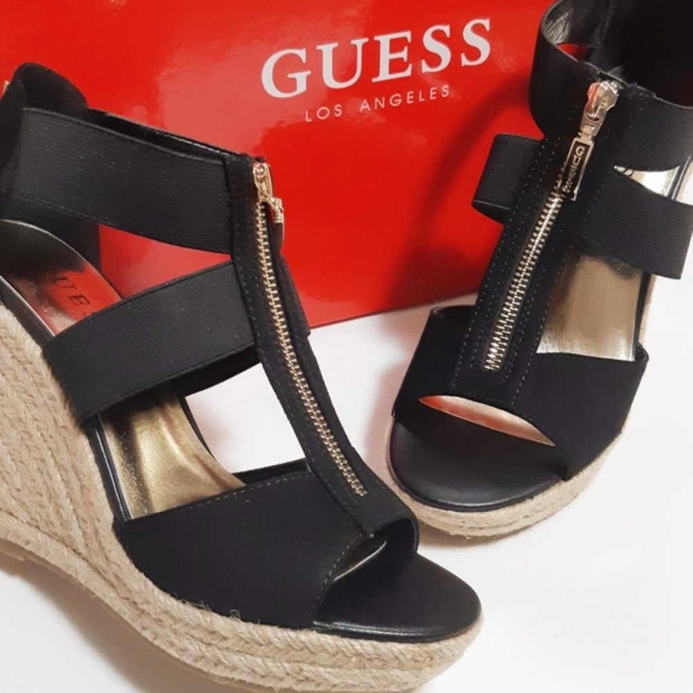 GUESS "Lora" zip-front espadrille